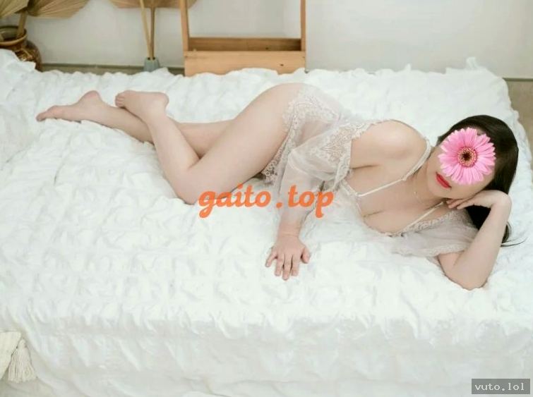 Ngọc Anh Em – gái gọi Bình Tân