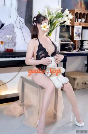 Hồng Ngọc – ảnh