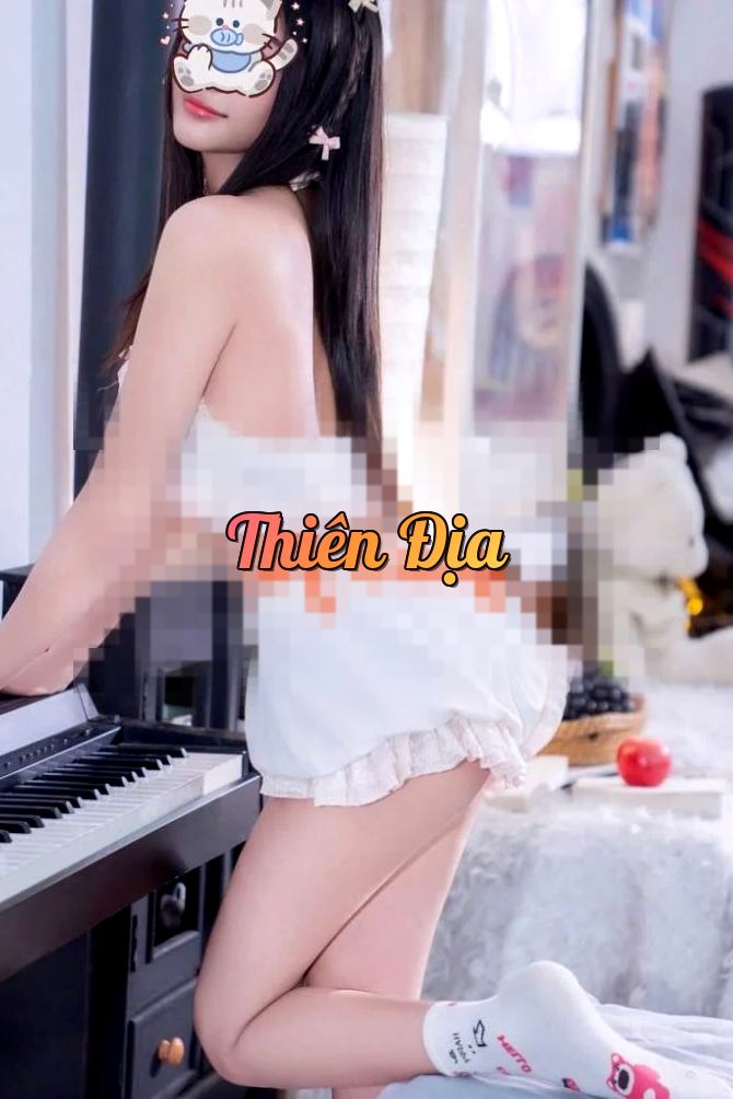 July Cô – gái gọi Quận 8