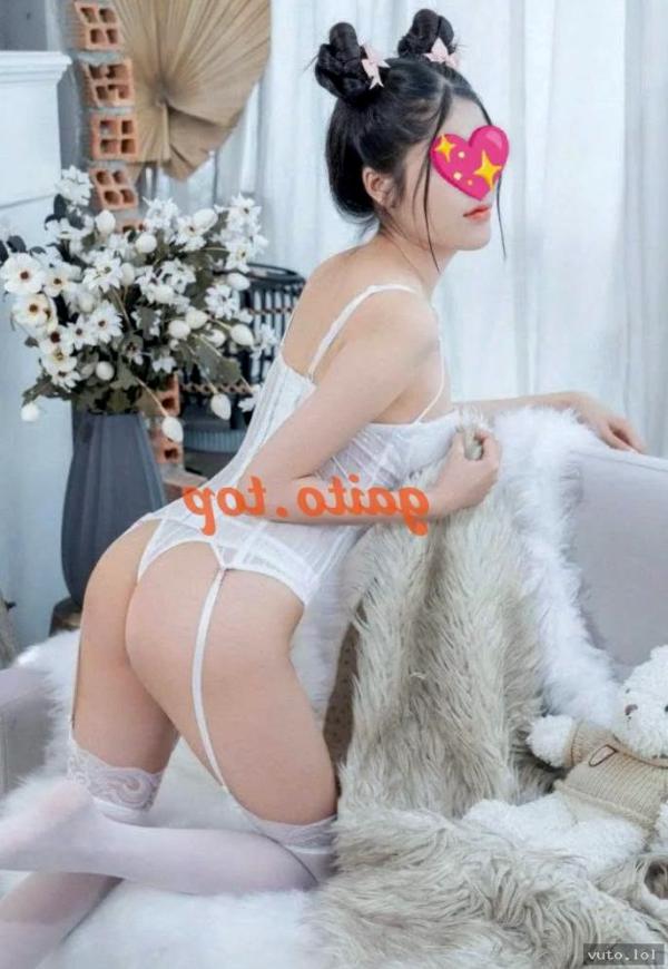 Minh Châu 2004 – Thân hình chuẩn, chiều khách – Hú ngay – Quận 12, Sài Gòn – ảnh 16