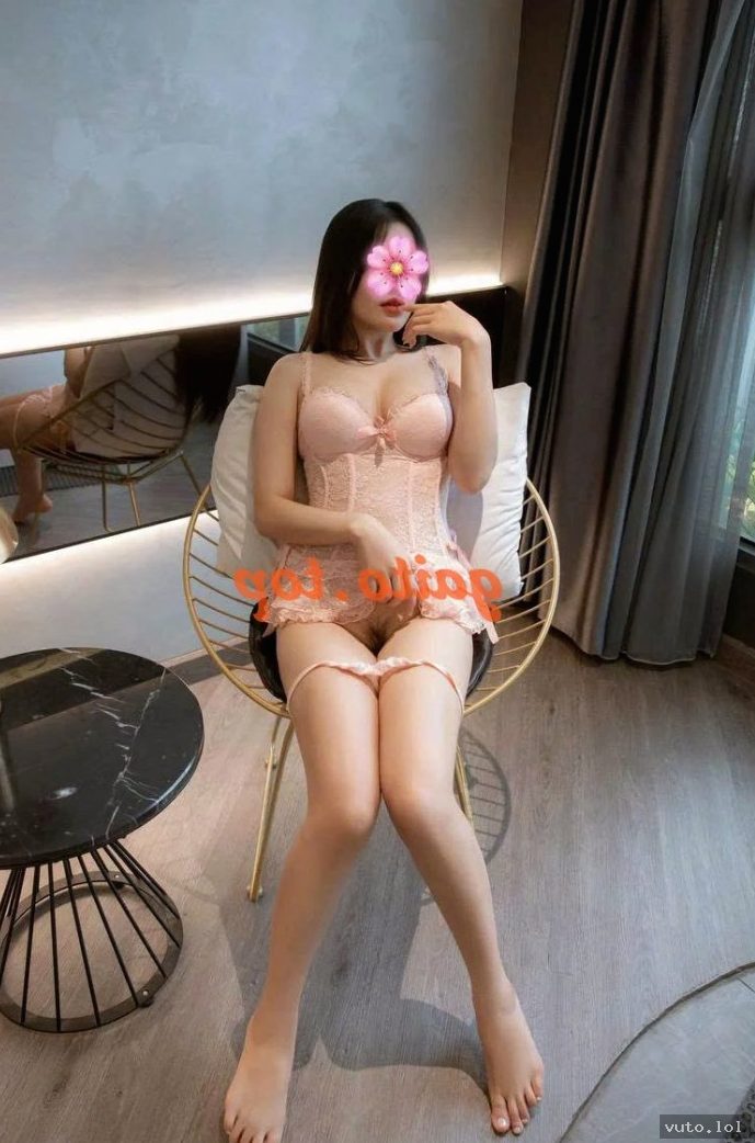 Khánh Linh 2002 – Gợi cảm, chiều khách – Nhắn ngay – Phú Nhuận, Sài Gòn – ảnh 8