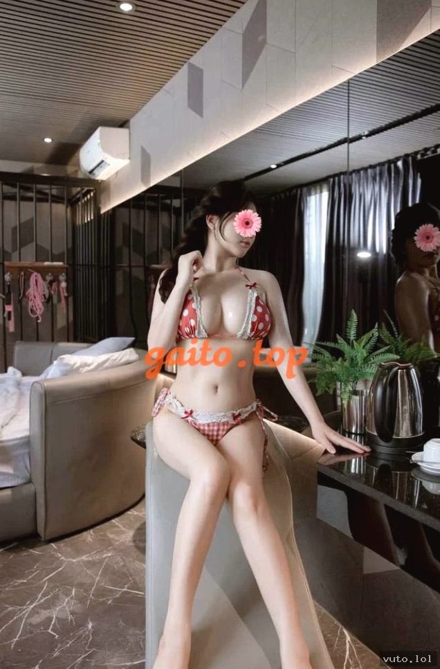 Hà Linh 2005 – Dáng đẹp, nhiều chiêu – Lên kèo ngay – Bình Thạnh, Sài Gòn – ảnh 3