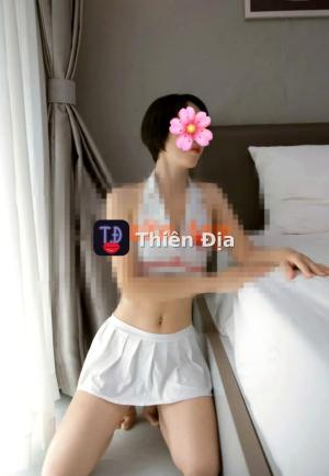 Y Y – ảnh